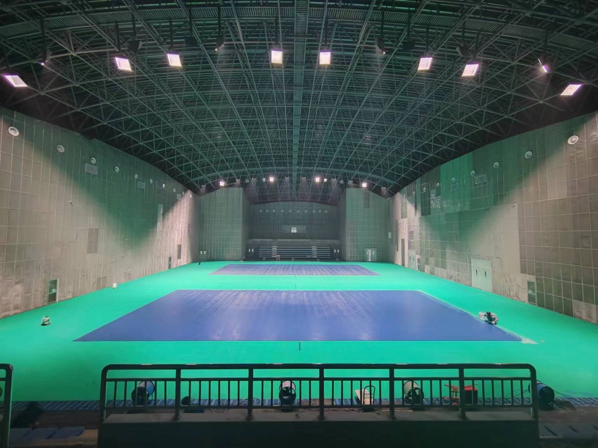 sports court lighting photo