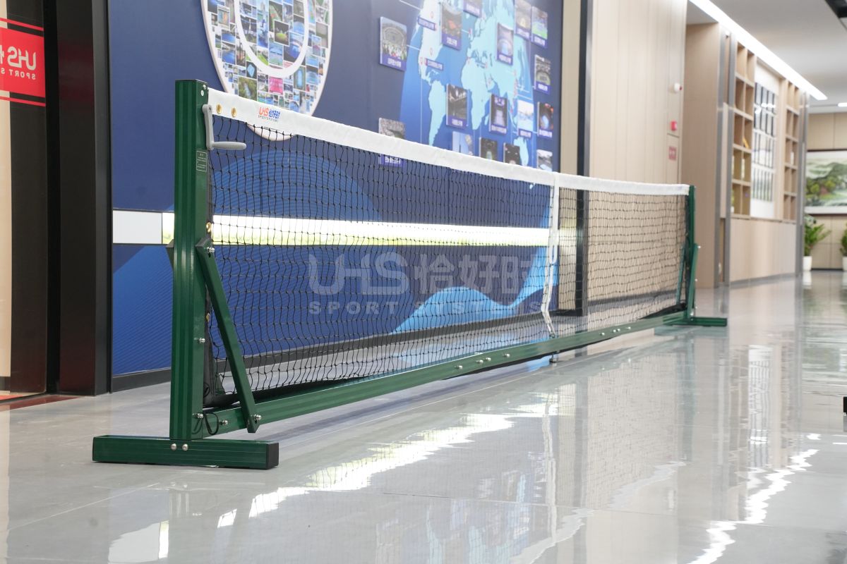 UHS-0802 Portable Pickleball Net and Post Set with Wheels 2 tennis net and pickleball net