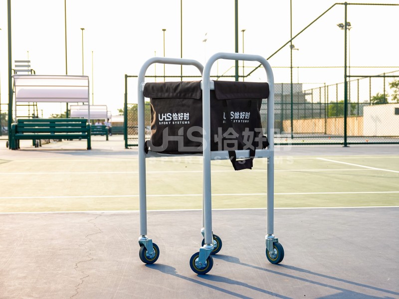 ball cart on wheels