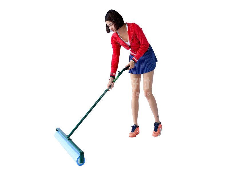 roller squeegee remove water