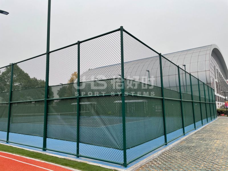 tennis court fence windscreen installation on-site photo