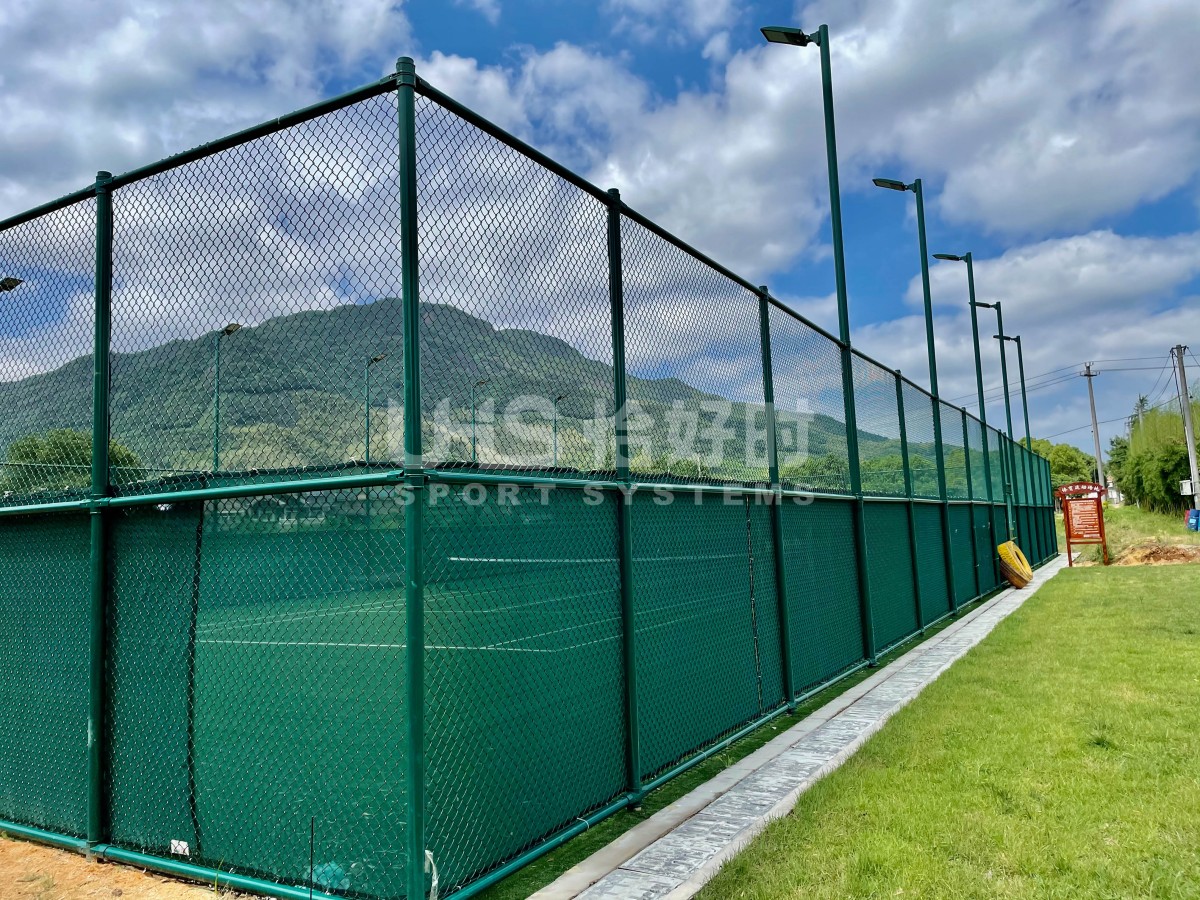 UHS-1008 Galvanized Steel Fence System for Tennis Court Builders 1 微信图片_20210525094147