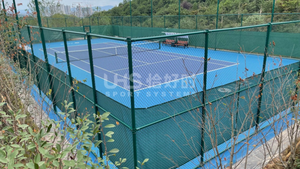 UHS-1008 Galvanized Steel Fence System for Tennis Court Builders 5 微信图片_202108021106466