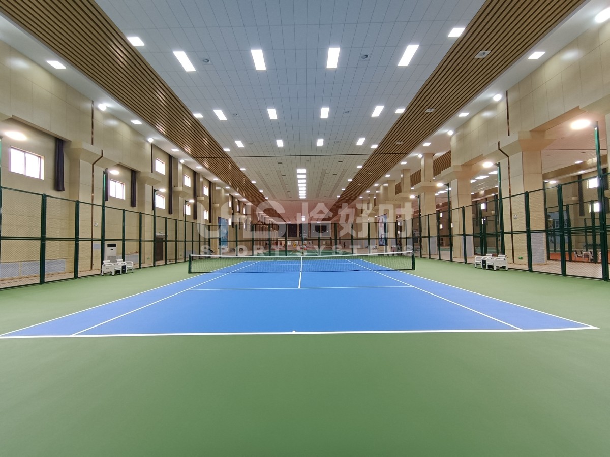 indoor aluminum tennis court fencing on-site photo